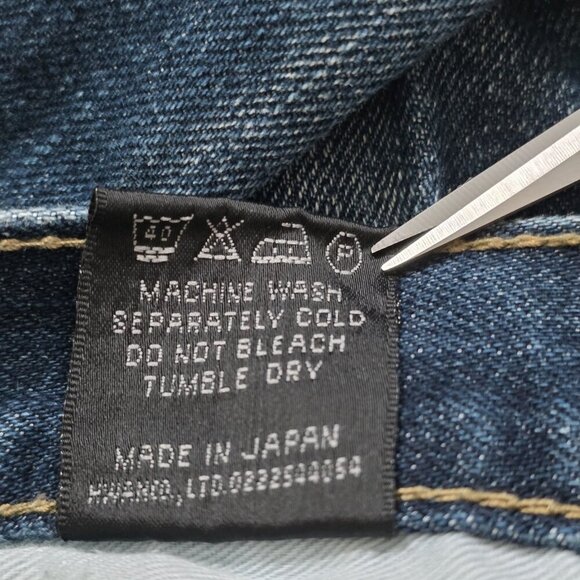 A Vintage HTM Hitomi Jean Mens 29x32 Blue Straigh Leg Japan Distressed Wiskering - Picture 13 of 16